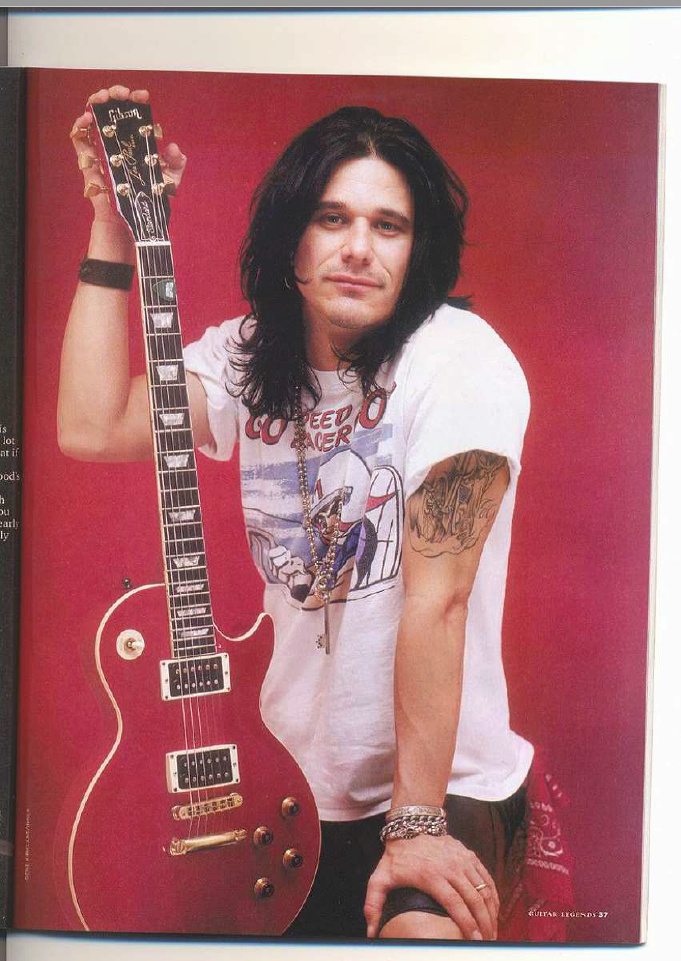 1992.11.DD - Guitar World - Trial By Fire (Slash, Gilby) Uten_n95