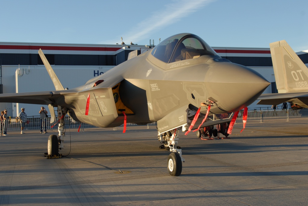 NELLIS AVIATION NATION 2014 - Page 2 Dsc_0059