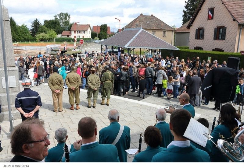 Commémoration du 08 Mai 2014 à Montreux-Château 8_mai_10