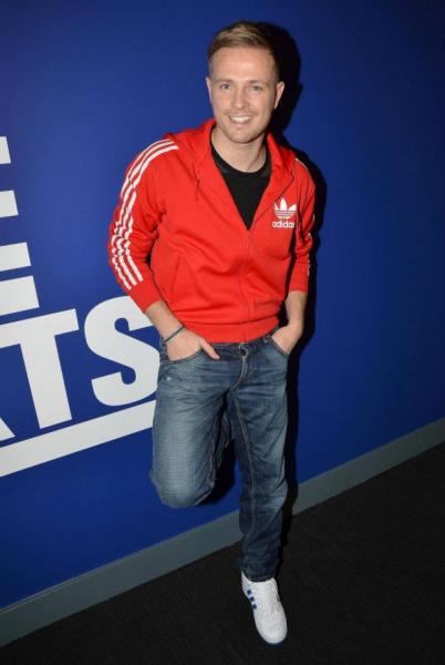 PICTURES: Nicky at LifeStyle Sports opening 39229510