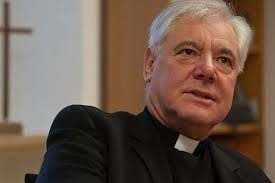 Le Cardinal Müller dénonce les attaques « suicidaires » contre la famille ! Sans-t10