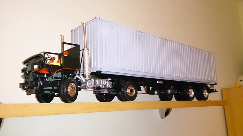 Italeri Iveco Cowboy 10705210