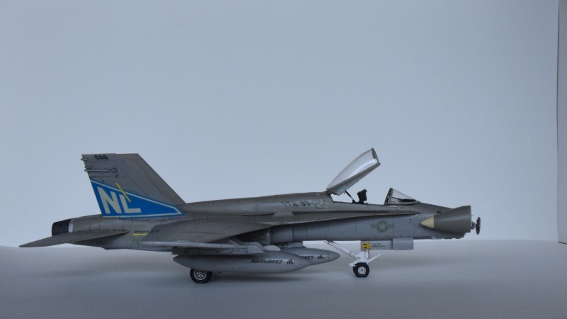 F/A-18A Hornet - Fujimi- 1/72 Csc_0024