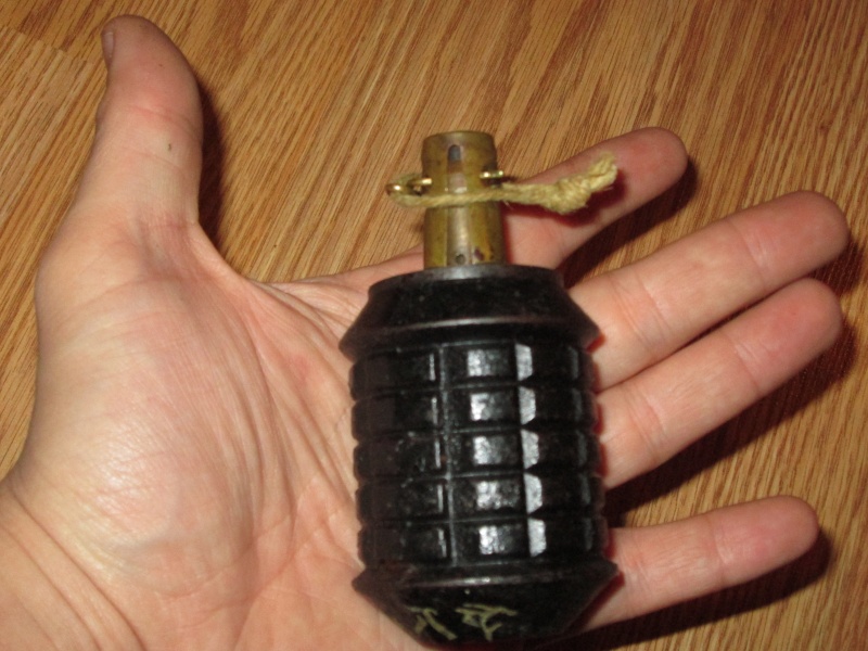 grenade japonaise type 97 !!! Img_0316
