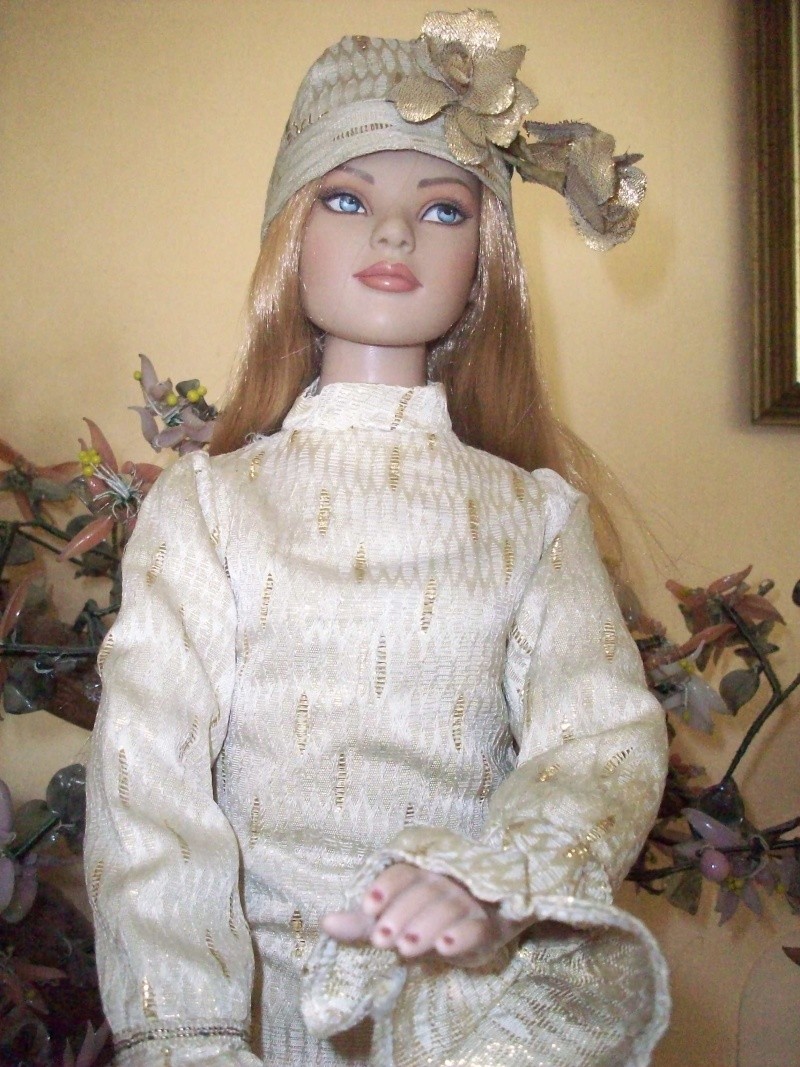 Tonner de Chataigneval American model dolls en 22 pouces et Ellowyne, Cami, Peggy Harcourt, Déjà Vu 16 pouces - Page 13 Voyage10