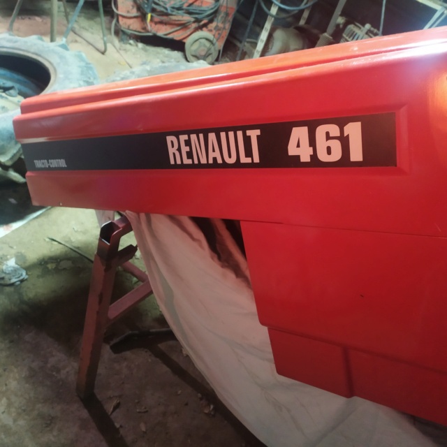 RENAULT - tracteur renault 461 restauration - Page 2 Img_2202