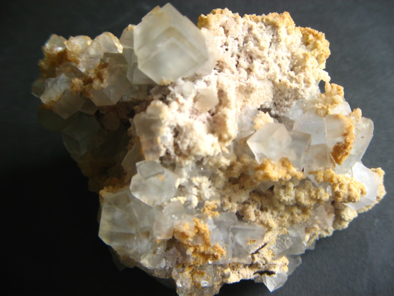 Différentes fluorites de la mine CLARA 02010