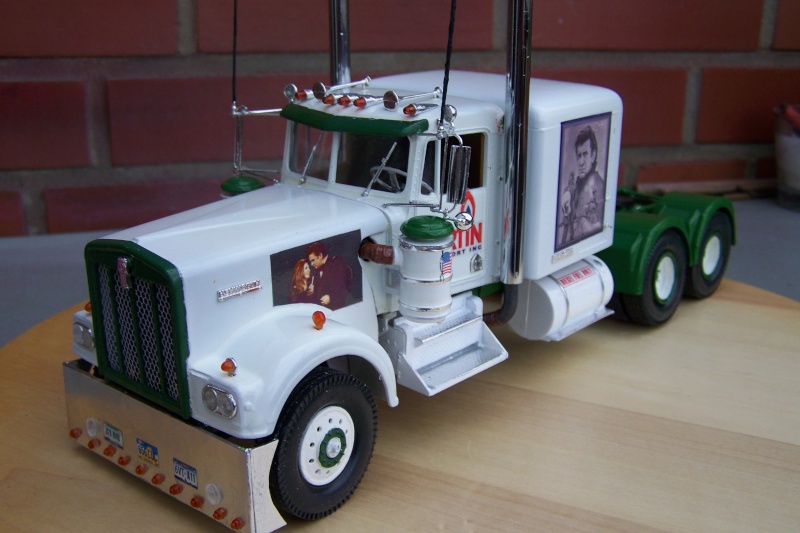 Kenworth W-900 mit Johnny Cash Decals 100_3820