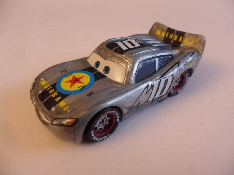 [recensement] Lightning McQueen Pixar Motorama - Page 8 Sam_1923