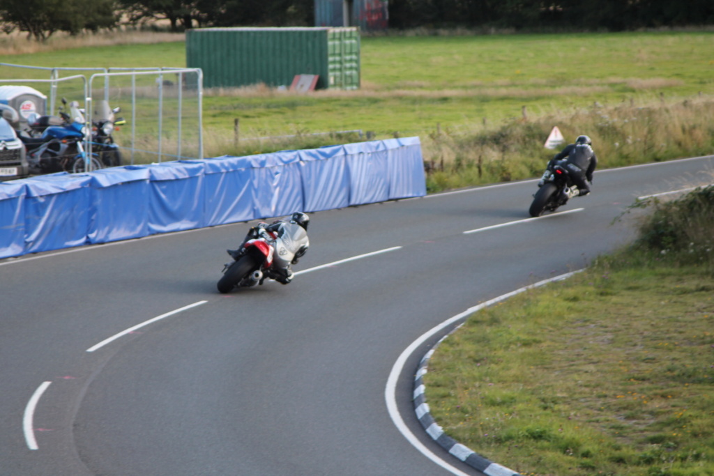 classic - [Road racing] Classic TT/ Manx GP 2019  - Page 6 Img_8122