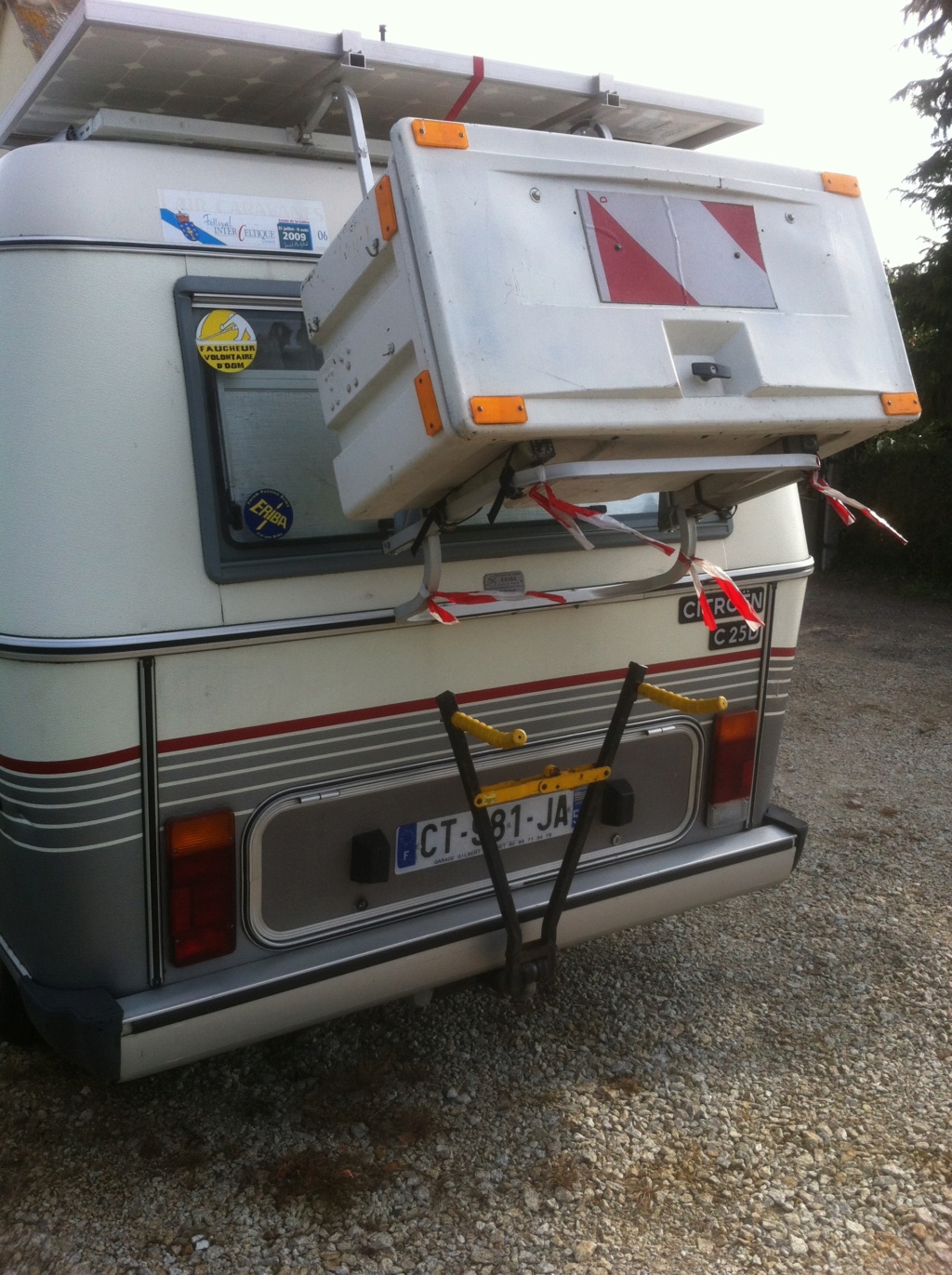 Recherche porte vélo pour camping car eriba 580 00410