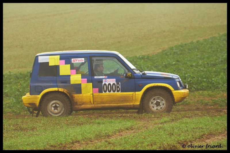 bonjour recherche photo du 000b merci vitara bleu et jaune  Triag126