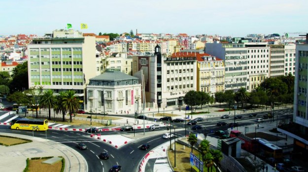 Carros anteriores a 2000 e 1996 proibidos no centro de Lisboa a partir de 15 de Janeiro 39717210