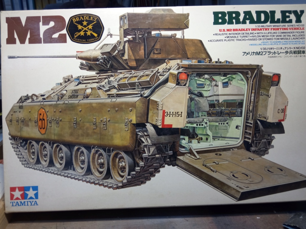 Char US.M2 Bradley au 1/35 121