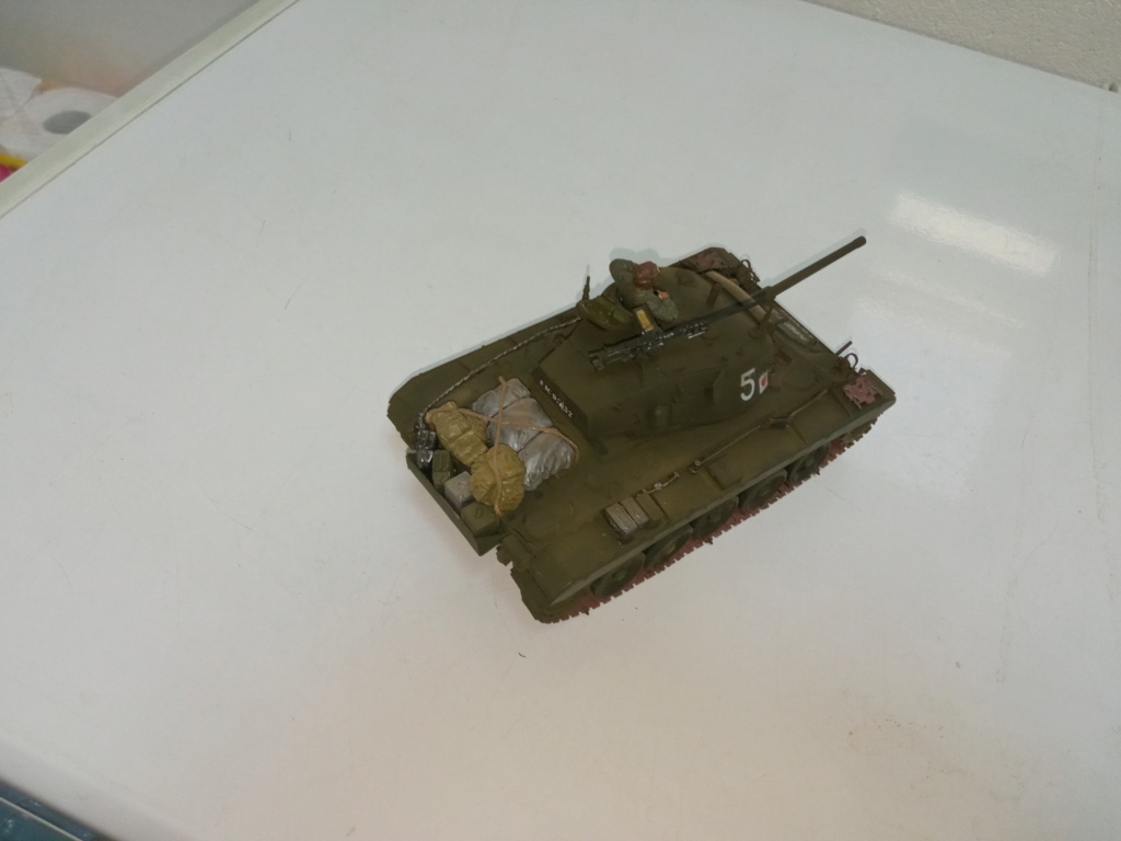Light Tank M24 Chaffee [AFV Club 1/35°] de andraud 13780 Img_2265