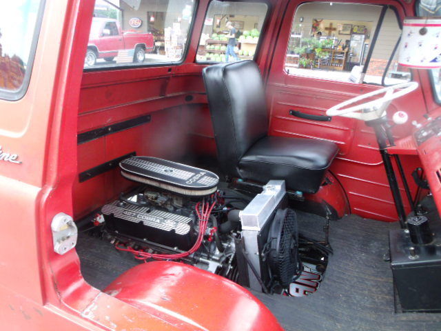 Dodge doghouse in Econo pickup 1962_f11