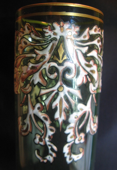 Vase tube vert dégradé à facettes et émail à identifier Tub210