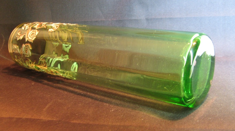 Vase tube vert dégradé à facettes et émail à identifier Tub310