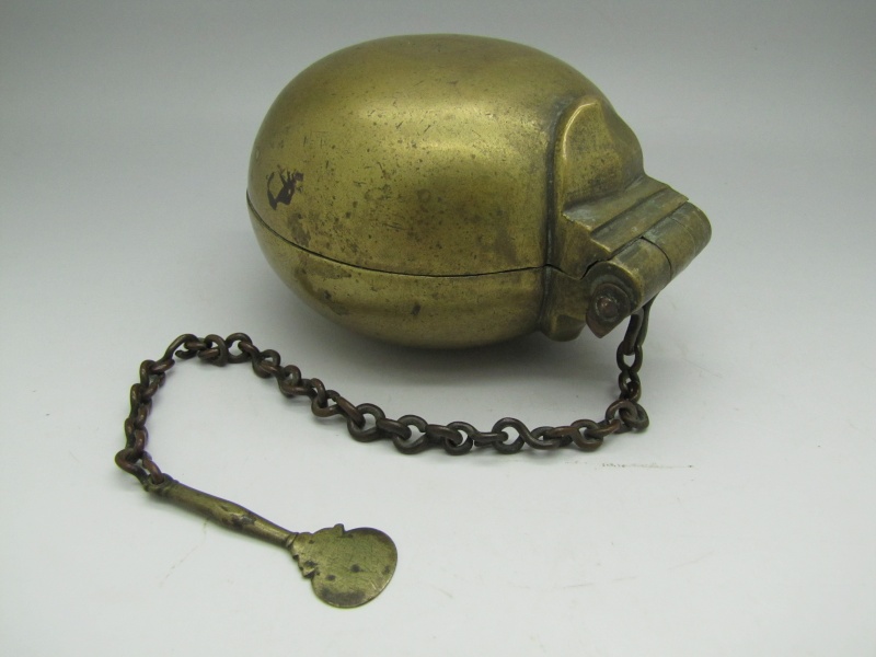 VERY ODD ! Brass hinged thing, looks antique Candle holder ?? Any Ideas ?? Brass_11