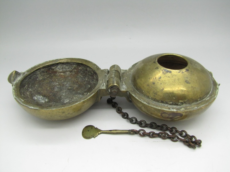 VERY ODD ! Brass hinged thing, looks antique Candle holder ?? Any Ideas ?? Brass_13
