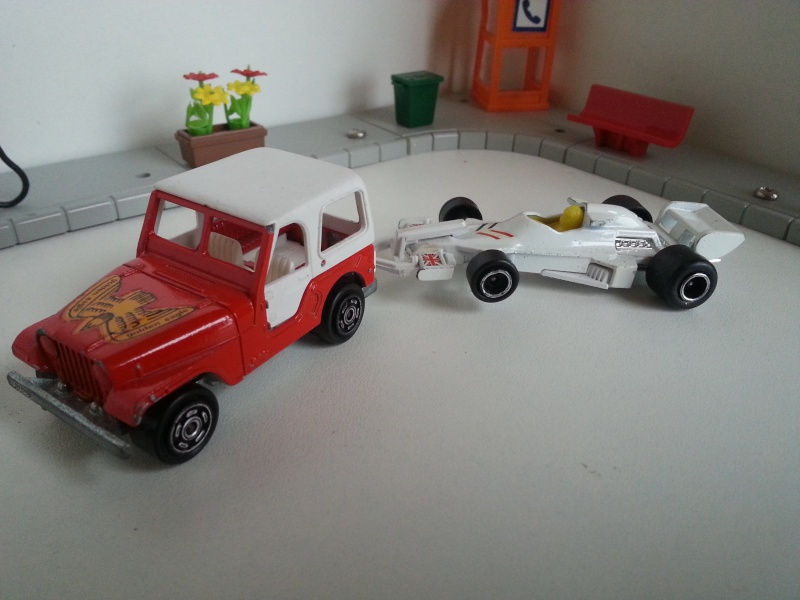 N°318 JEEP + FORMULE 1 20141118