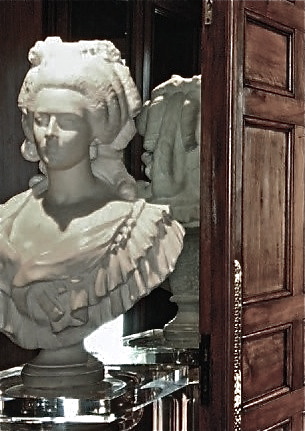 Sculpture : Les bustes de la princesse de Lamballe (présumée) Lambal10