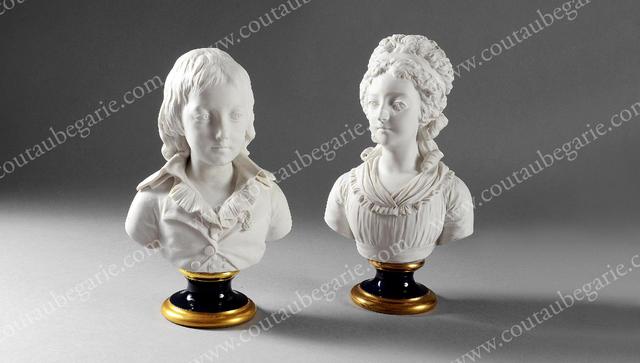 Collection : statuettes représentant Marie-Antoinette, ses proches et des figures du XVIIIe siècle Fcd82d10