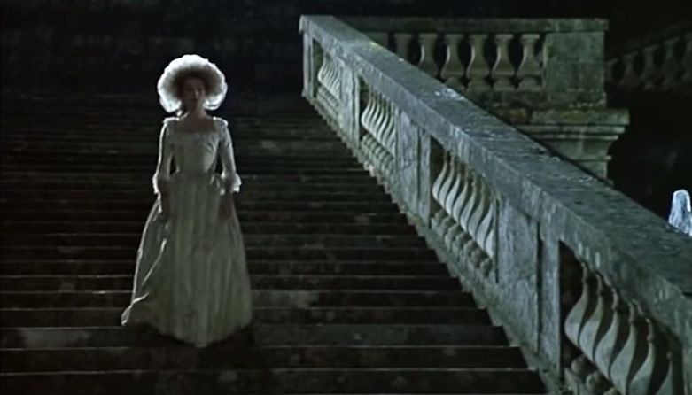 Seymour - Les Années Lumières (Enrico) et Les Années Terribles (Heffron), avec Jane Seymour - Page 4 Zmir10