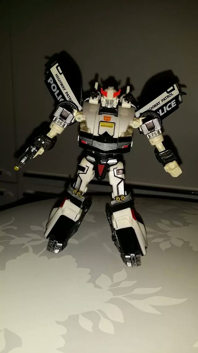 Collection Transformers de sylv1 (AOE, CHUG, TF PRIME, BH, MP, LABELS INDÉS ET G1.. ) - Page 24 Img_1515