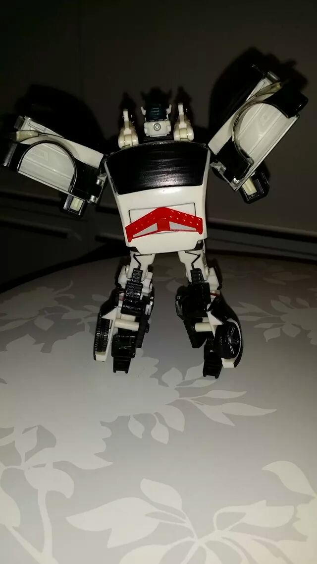 Collection Transformers de sylv1 (AOE, CHUG, TF PRIME, BH, MP, LABELS INDÉS ET G1.. ) - Page 24 Img_1611