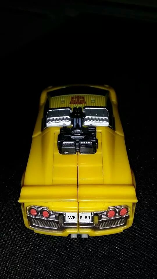 Collection Transformers de sylv1 (AOE, CHUG, TF PRIME, BH, MP, LABELS INDÉS ET G1.. ) - Page 24 Img_1615