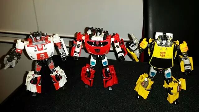 Collection Transformers de sylv1 (AOE, CHUG, TF PRIME, BH, MP, LABELS INDÉS ET G1.. ) - Page 24 Img_2711