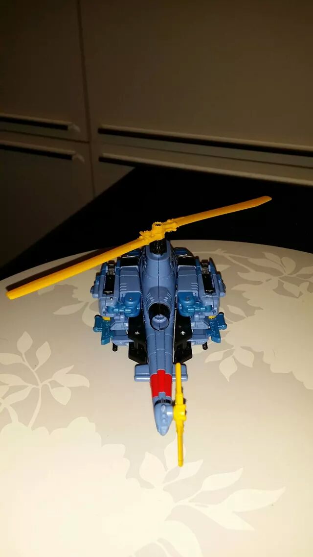Collection Transformers de sylv1 (AOE, CHUG, TF PRIME, BH, MP, LABELS INDÉS ET G1.. ) - Page 24 Img_3213
