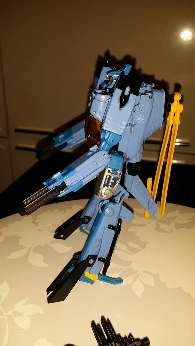Collection Transformers de sylv1 (AOE, CHUG, TF PRIME, BH, MP, LABELS INDÉS ET G1.. ) - Page 24 Img_3216