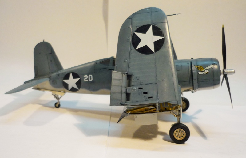 Chance Vought F4U-1a Corsair "Birdcage" 1/48e - Page 2 P1020610