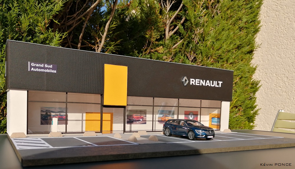 Maquette n°061 : Le Show-Room Renault - Fada de Voitures 061-2017