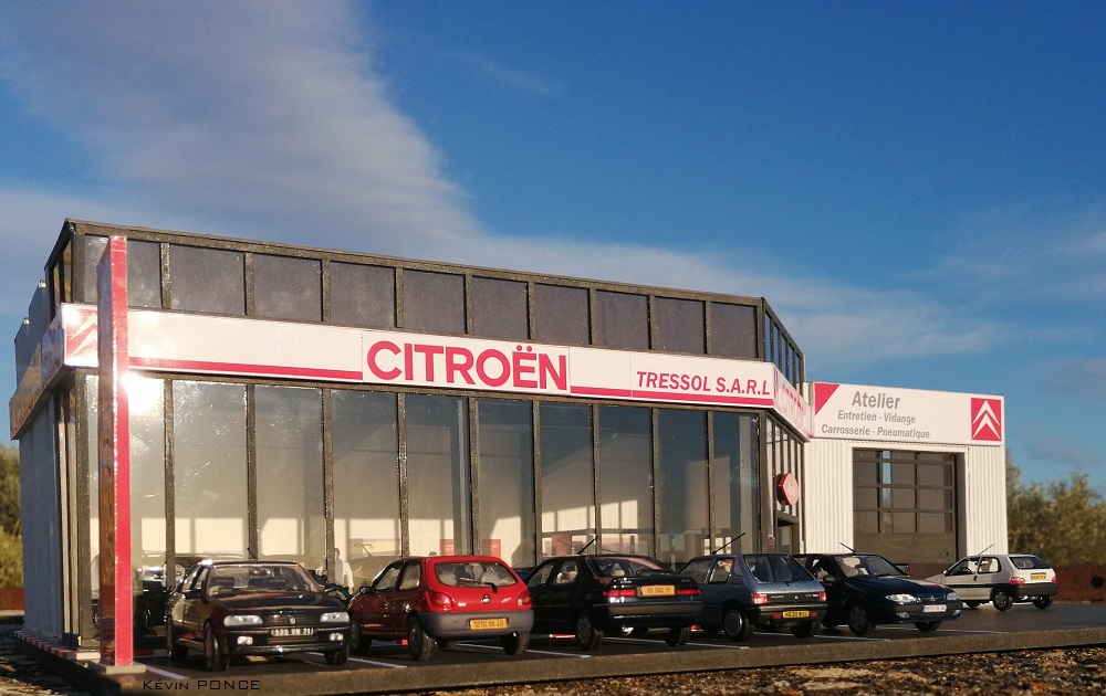 Maquette n°073 : La Concession Citroën style années 90 073-2037