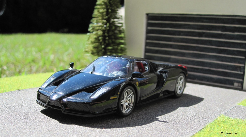 FERRARI Ferrar12