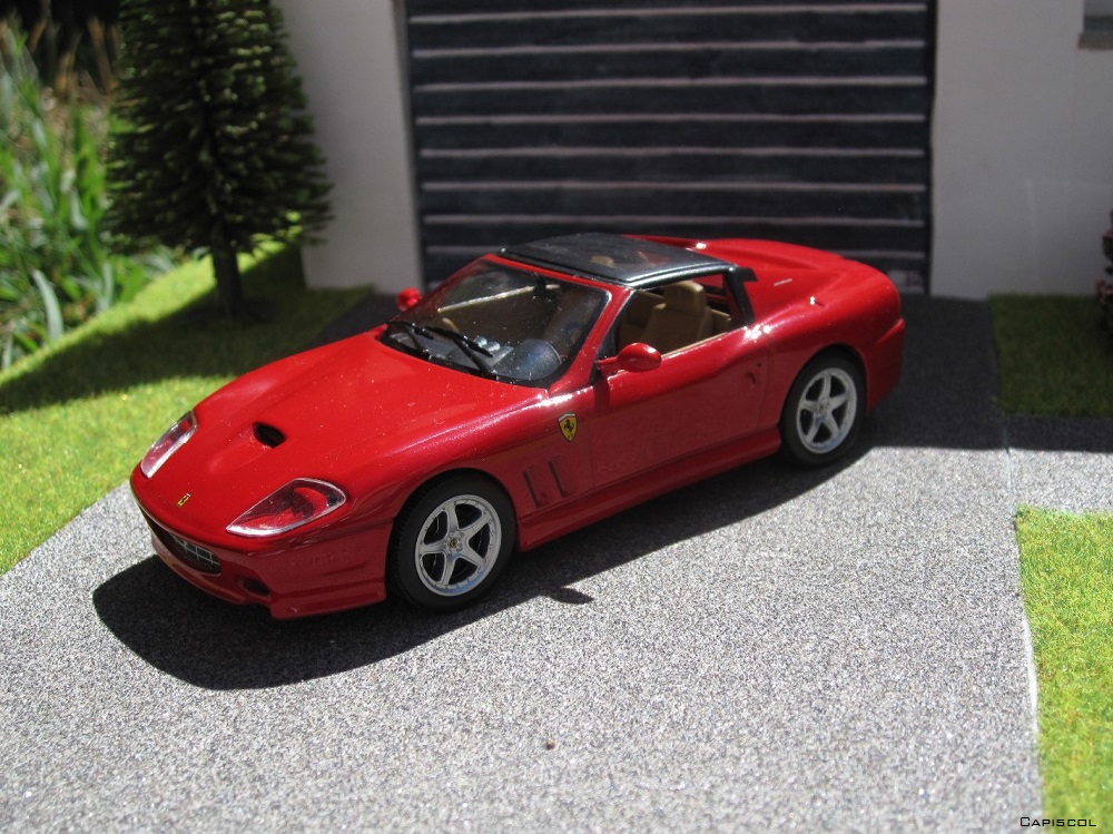 FERRARI Ferrar25