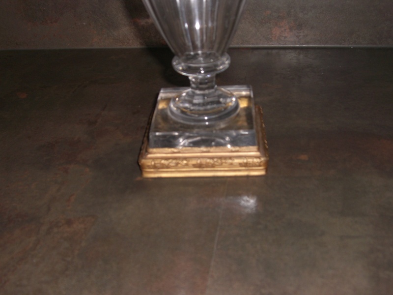 Ancien vase amphore cristal du XIX avec cerclages de bronze  :o - Page 2 Cimg0411