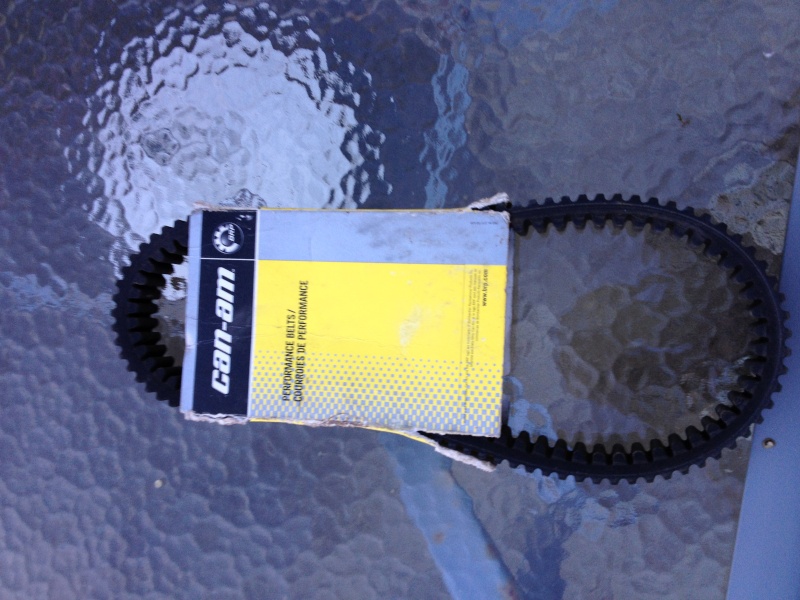 Tout un lot d'accessoires Can-Am 2014-114
