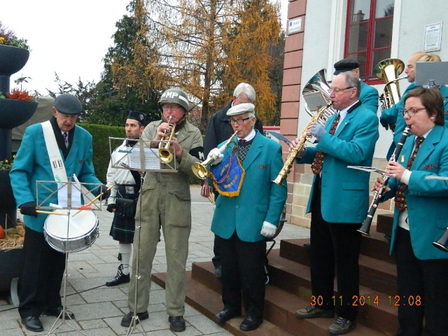 commémoration du  30/11/2014 à Montreux-Château   42810