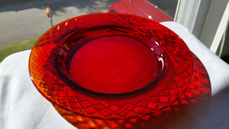10inch Amberina Style Plate >unknown maker 2014-111