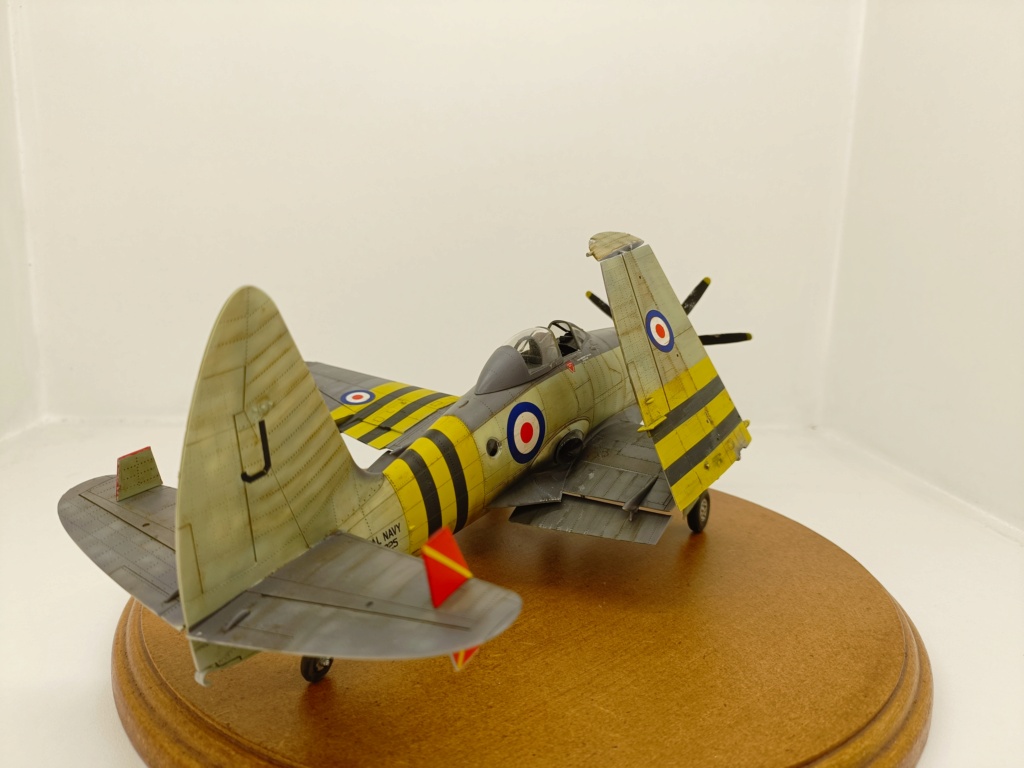 Westland Wyvern S4 - Trumpeter 1/48  Img20222