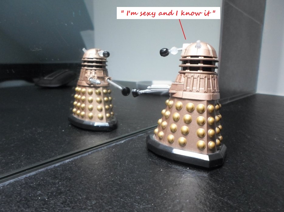 Les aventures du brave petit Dalek 32277512