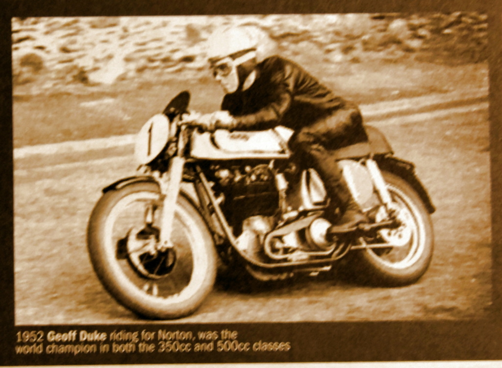 Norton Manx 500cc, 1:9, Italeri geb von Kubi Dsc_5817