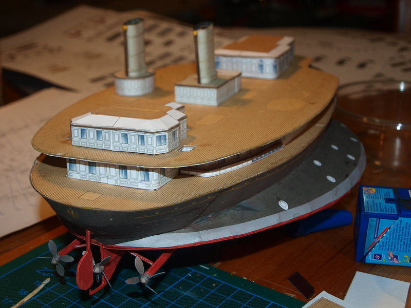 Fertig - "Livadia" russische Zarenjacht, waldenmodels 1:250 gebaut von Kubi P1015822