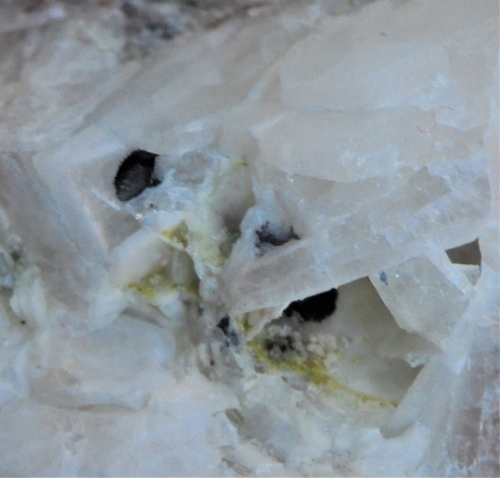 Minéraux de la mine CLARA autres que la Fluorite et la barite Dsc01440