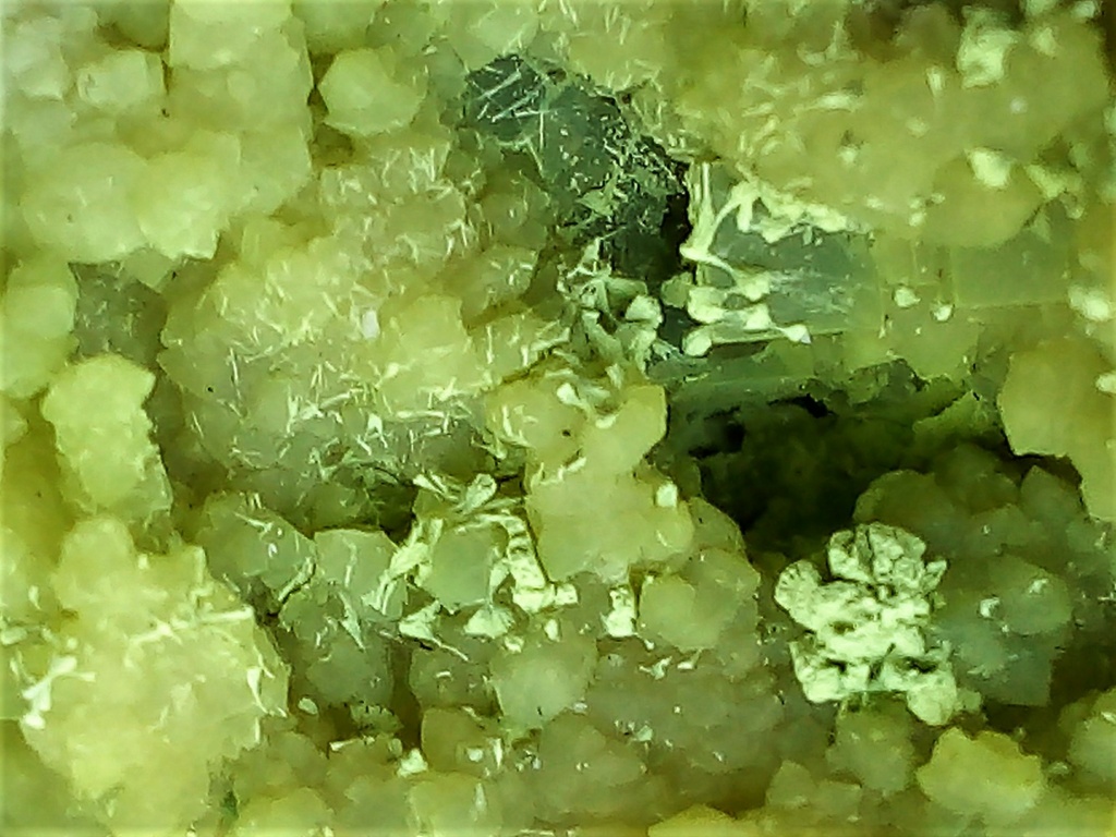 Minéraux de la mine CLARA autres que la Fluorite et la barite - Page 5 Img_1233