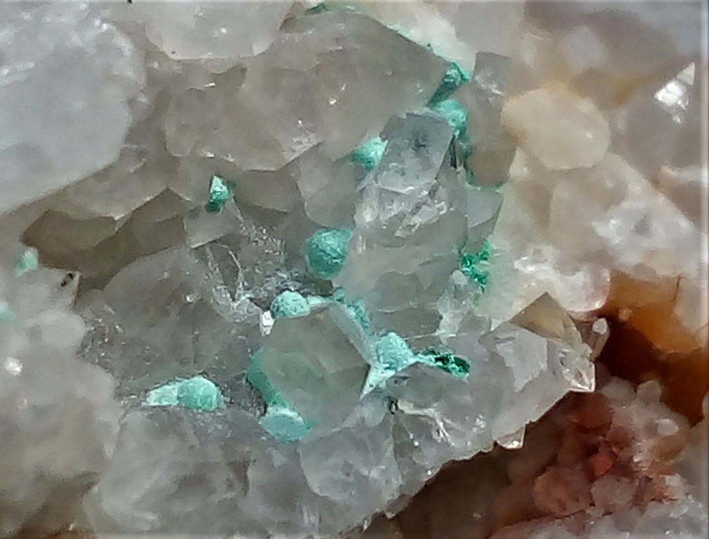 Minéraux de la mine CLARA autres que la Fluorite et la barite - Page 4 Img_2964
